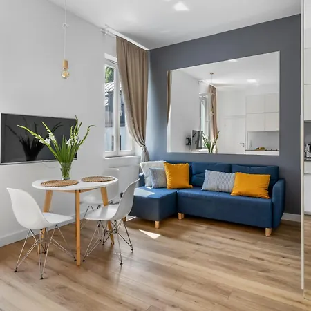 Kawalerka Przy Dworcu Centralnym Apartment