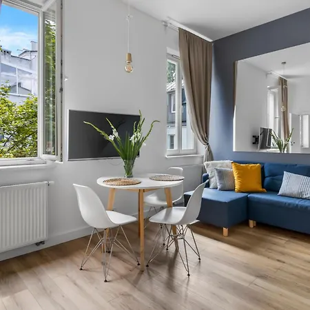Apartment Kawalerka Przy Dworcu Centralnym Warsaw
